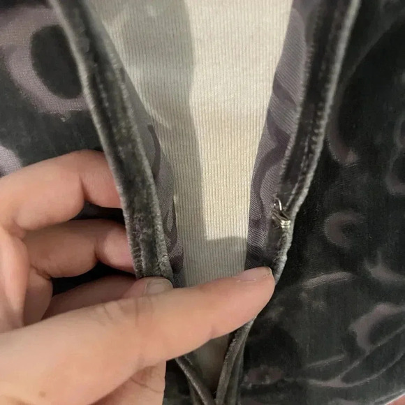 Armani Exchane Womens Velvet Burnout Silk Blend Top Sz S Gray Whimsygoth 90s Y2K - Picture 5 of 9